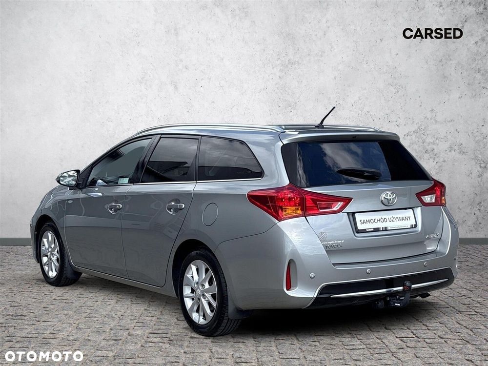 Toyota Auris 1.6 Premium - 36