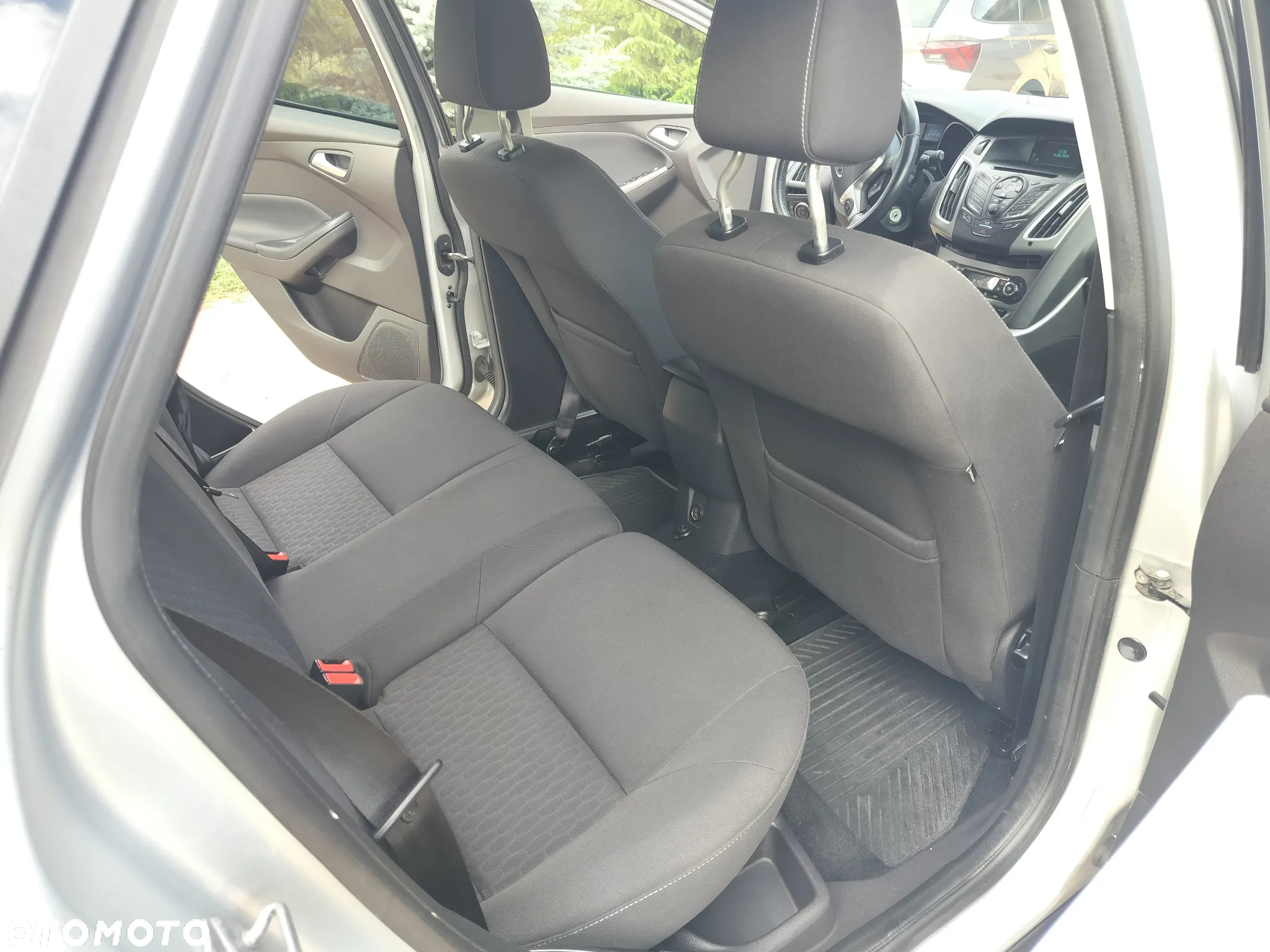 Ford Focus 1.6 EcoBoost Edition - 9
