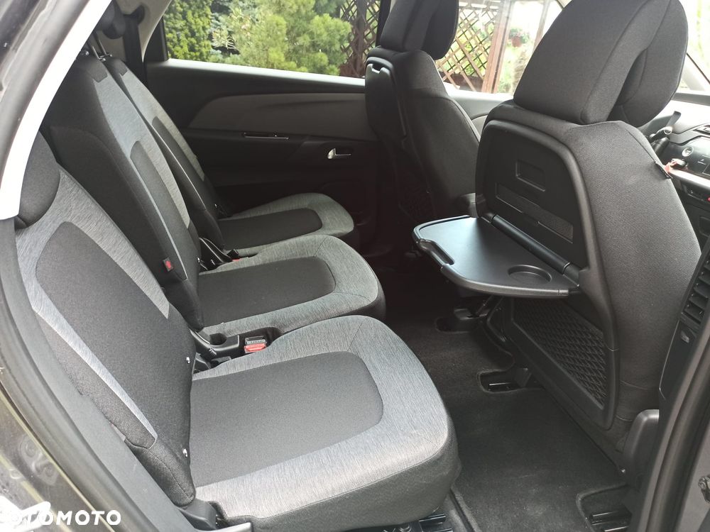 Citroën C4 SpaceTourer 1.2 PureTech Shine S&S - 23