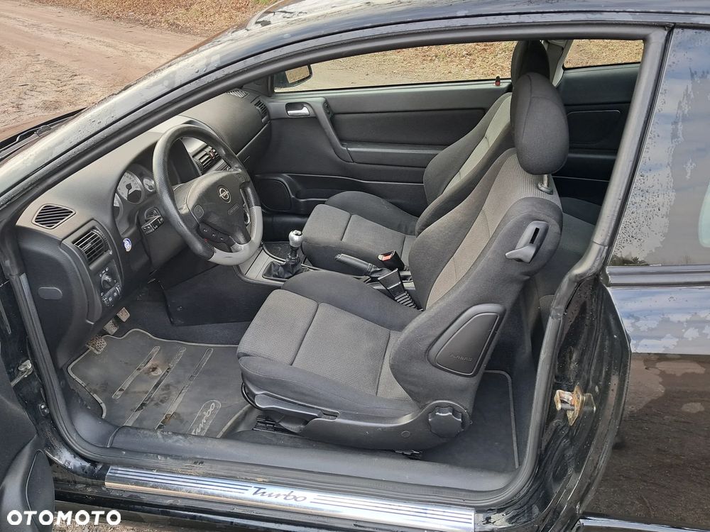 Opel Astra II Coupe 2.0 T - 13