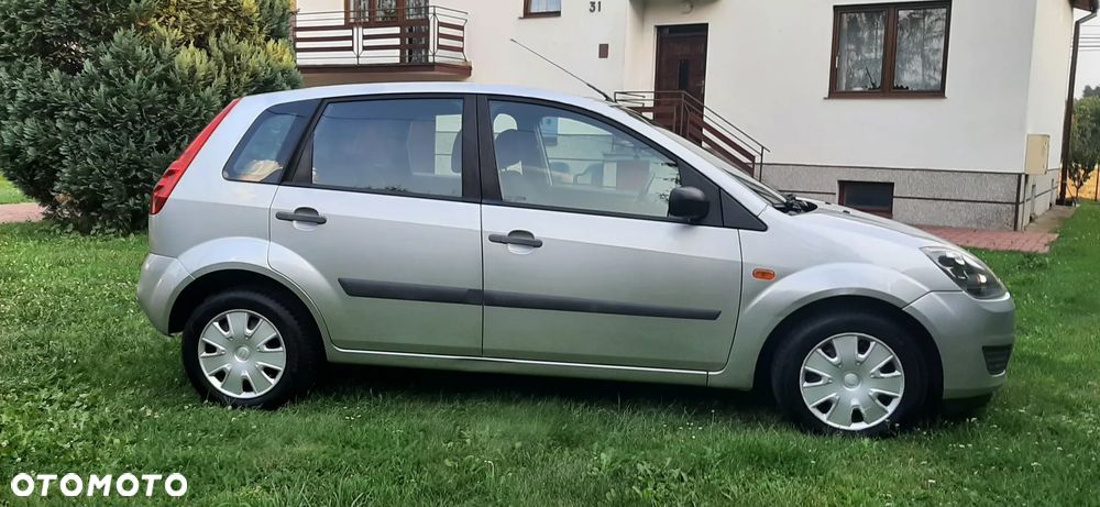 Ford Fiesta - 5
