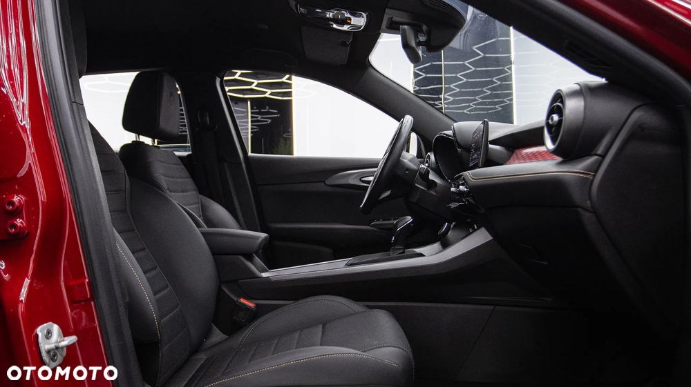Alfa Romeo Tonale 1.5 T4 GSE mHEV Sprint DCT - 14