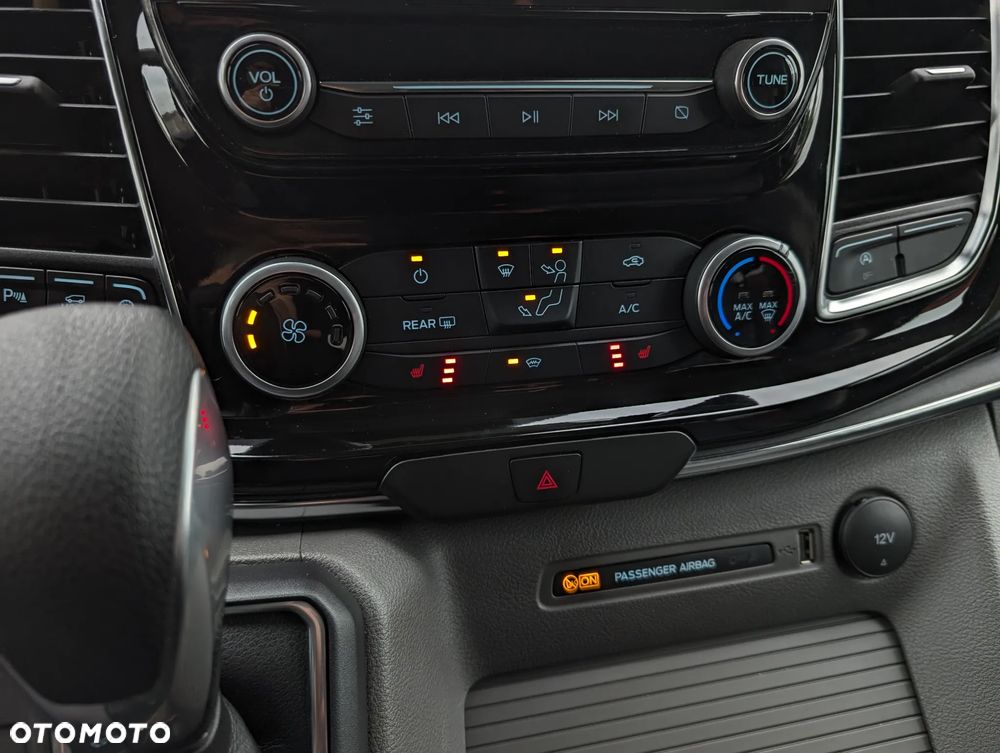 Ford Tourneo Custom 320 L2H1 VA Autm Titanium X - 16