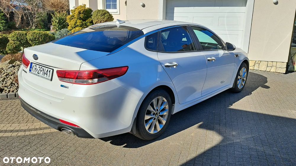 Kia Optima 1.7 CRDI L DCT - 4