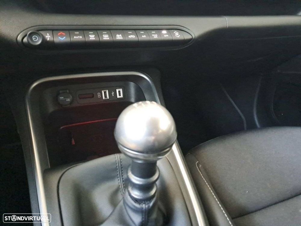 Jeep Avenger 1.2 GSE T3 Altitude - 19