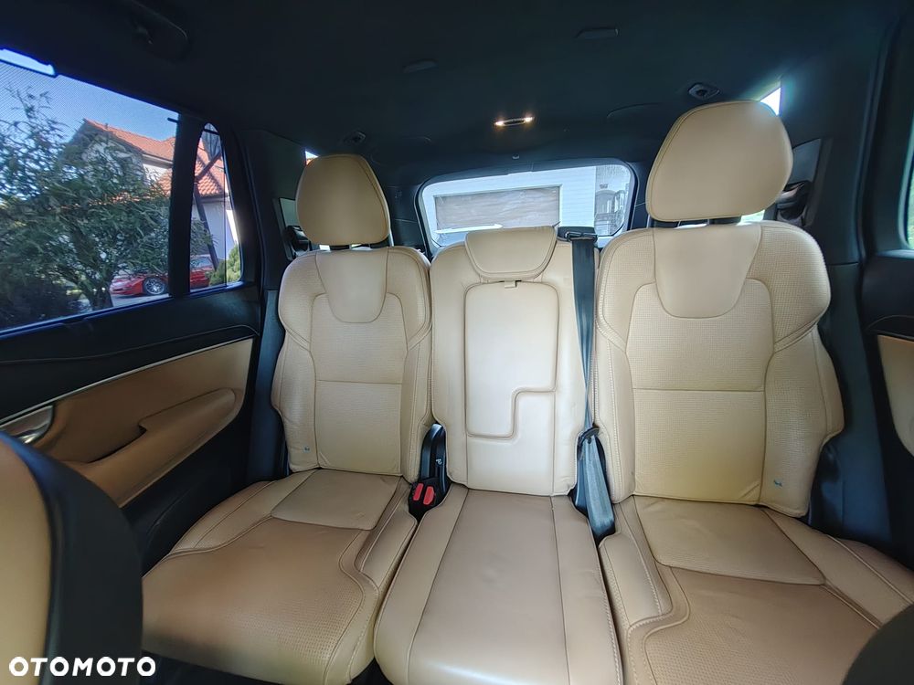 Volvo XC 90 B5 D AWD Inscription 6os - 28