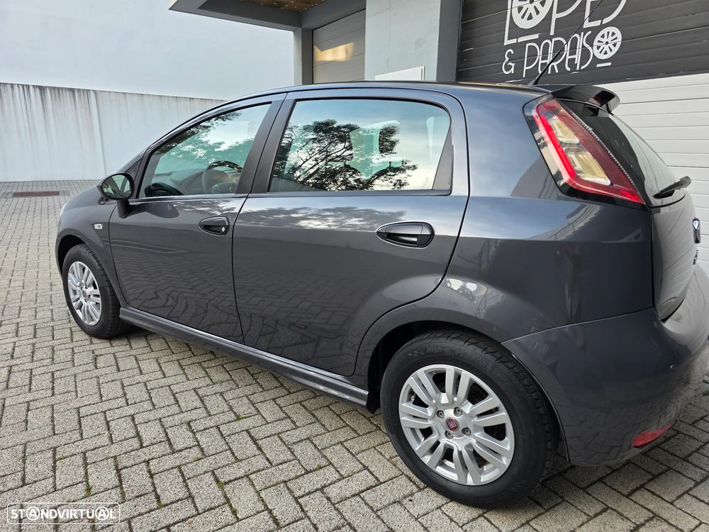 Fiat Punto 1.2 Young S&S - 25