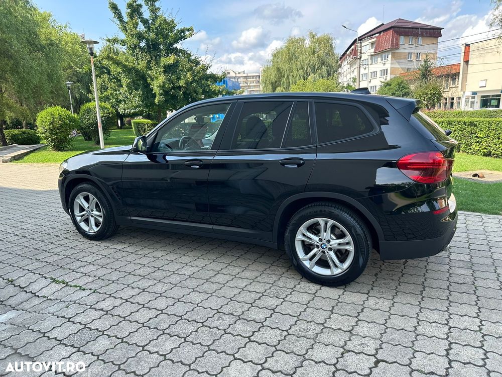 BMW X3 xDrive20d AT xLine - 6