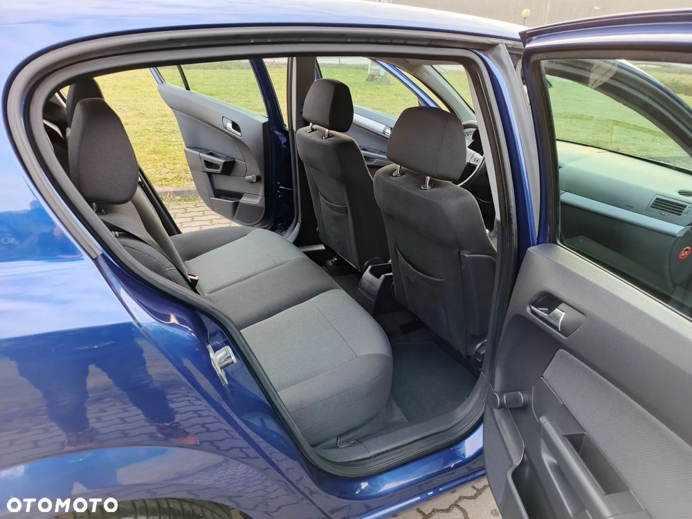 Opel Astra 1.6 Edition - 21