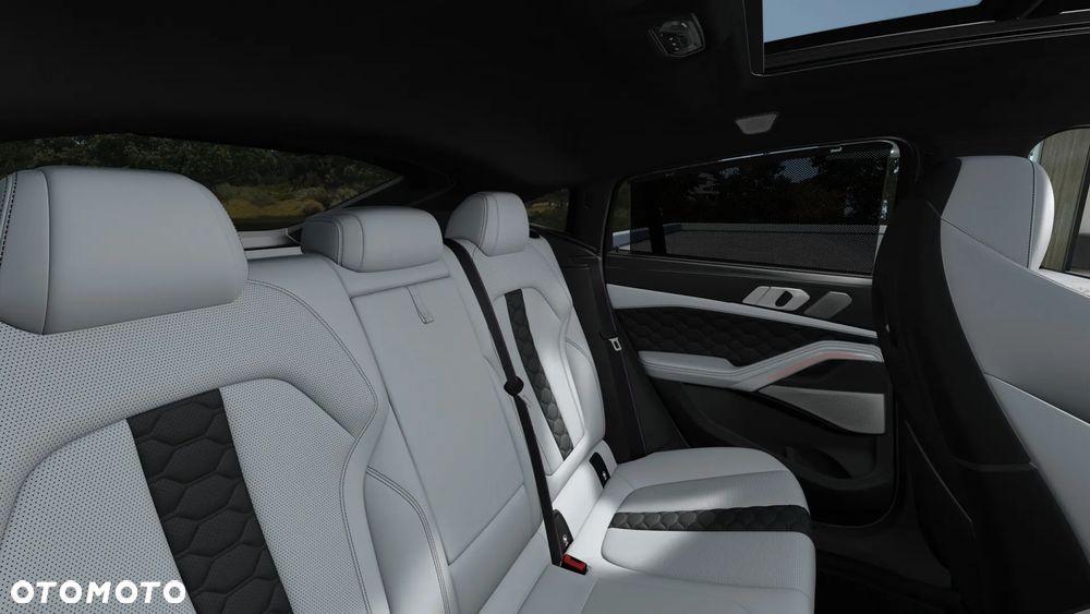 BMW X6M M - 12