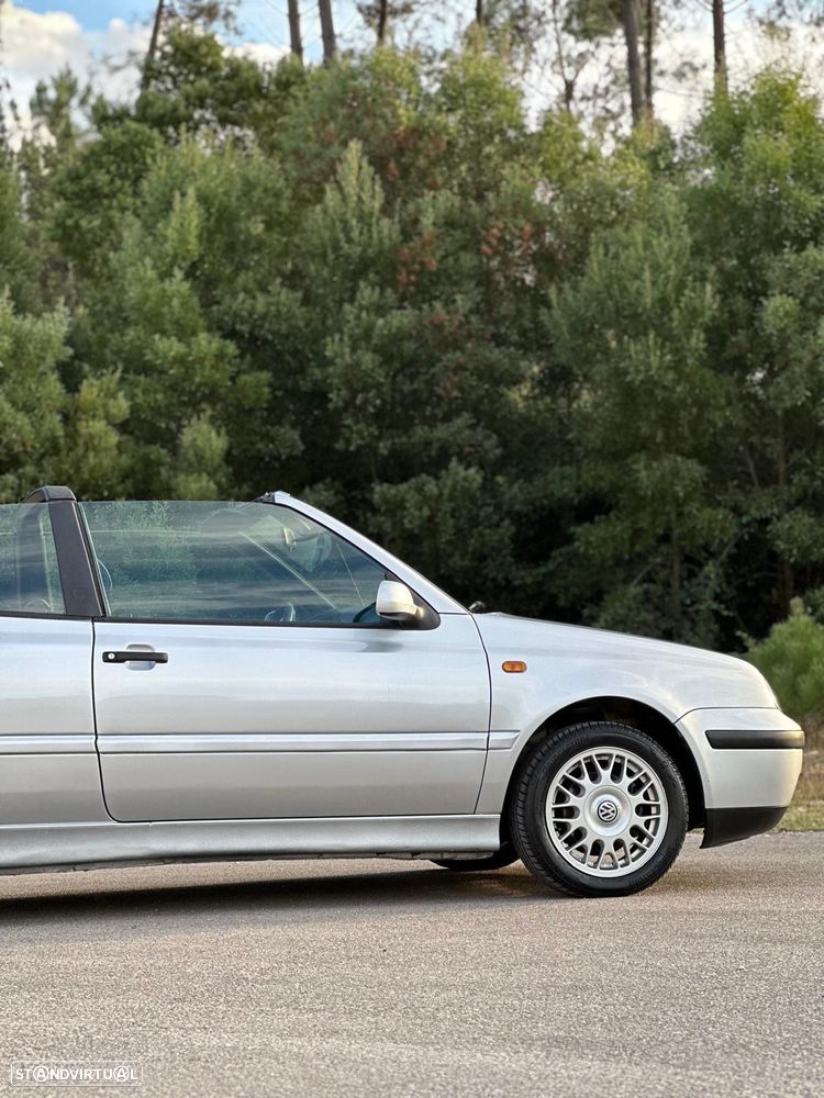VW Golf Cabriolet 1.6 Trendline - 2