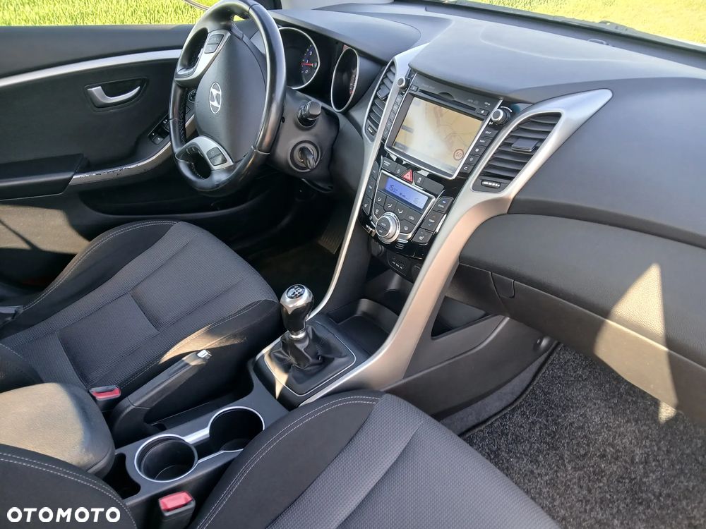 Hyundai i30 1.6 GDI Premium - 39