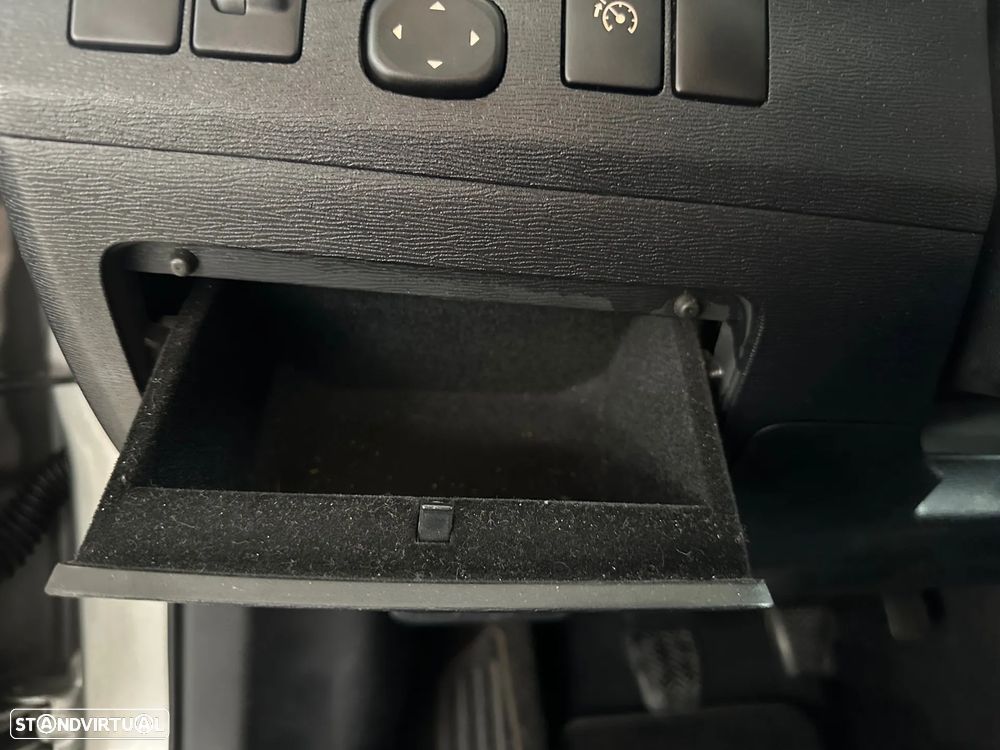 Toyota Avensis SW 2.0 D-4D Luxury+GPS - 13