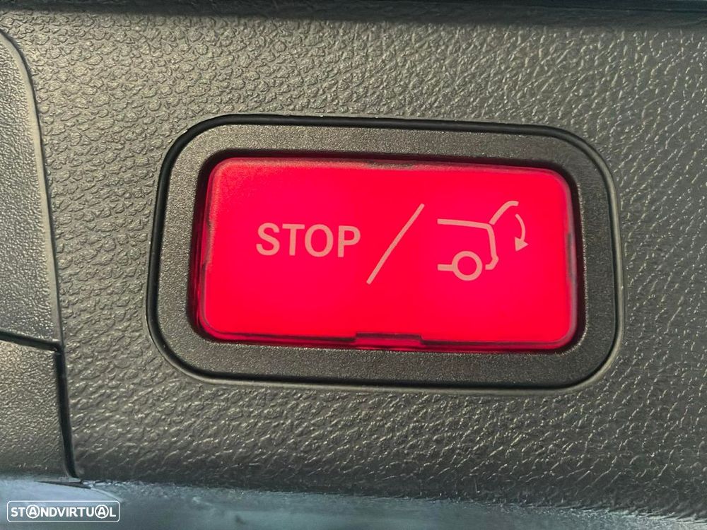 Mercedes-Benz C 300 de Avantgarde - 25