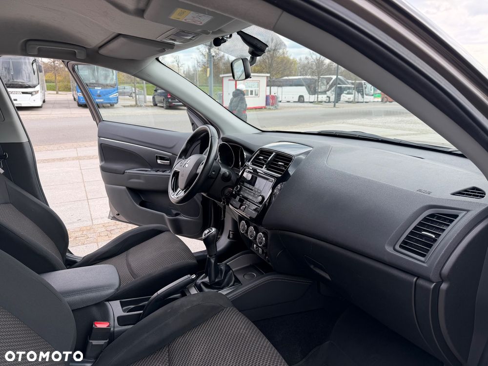 Mitsubishi ASX 1.6 Invite - 9