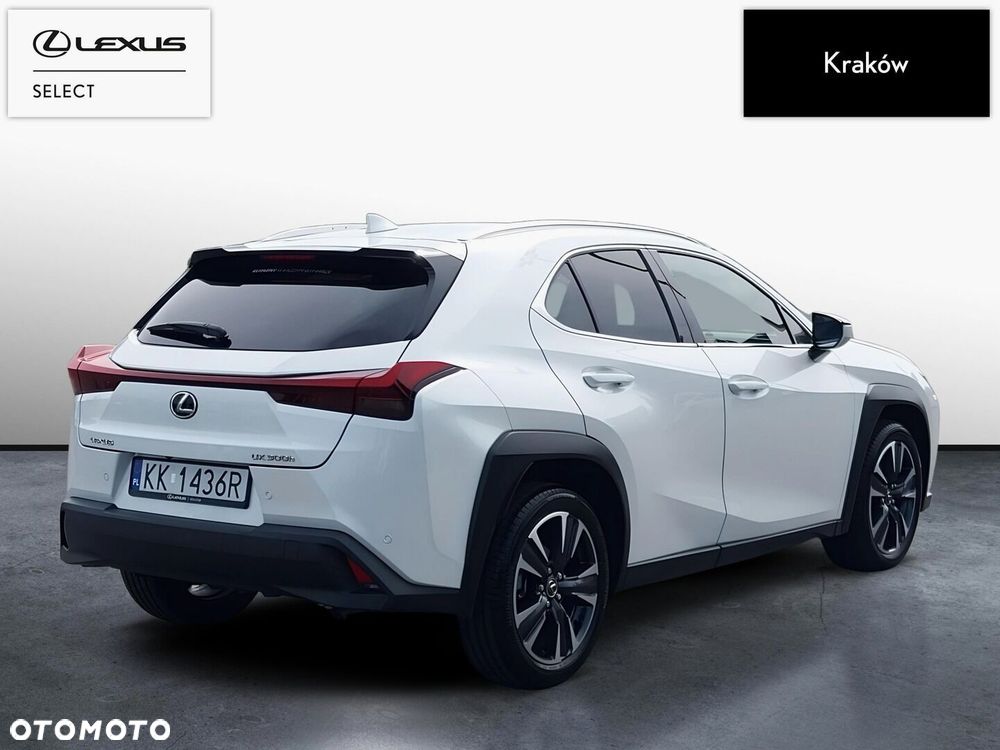 Lexus UX 300h Business - 5
