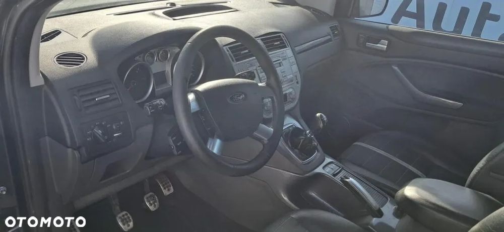 Ford Kuga 2.0 TDCi Titanium - 8