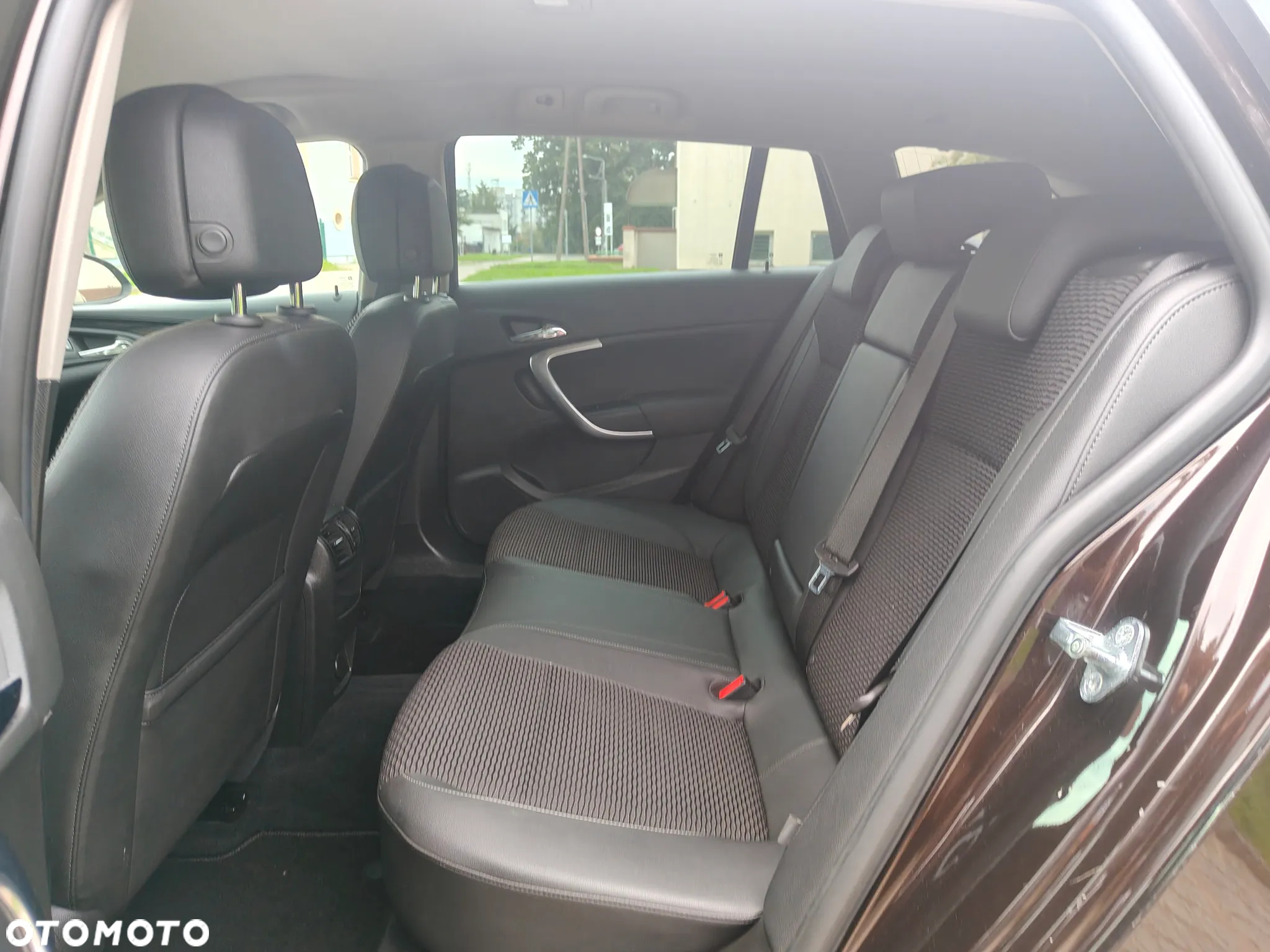 Opel Insignia 2.0 CDTI Sports Tourer ecoFLEXStart/Stop Business Innovation - 13