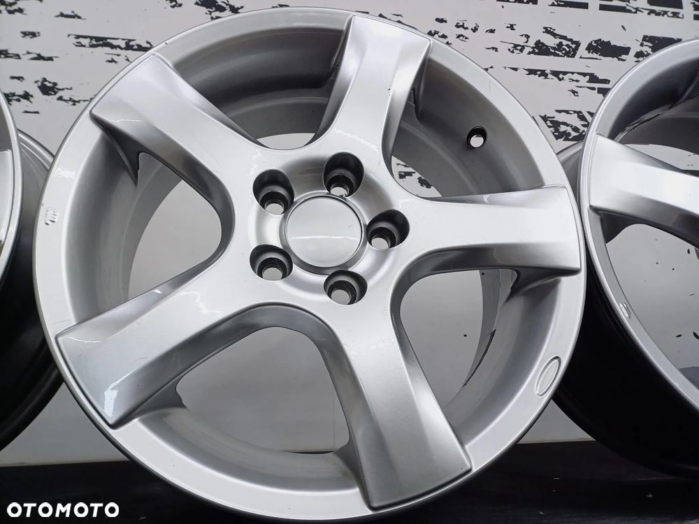 felgi ALU 15 5x100 Toyota yaris IV 4 XP210 - 3