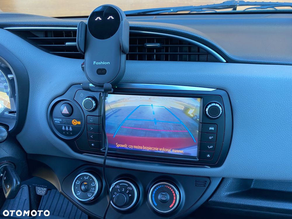 Toyota Yaris 1.0 Active EU6 - 8