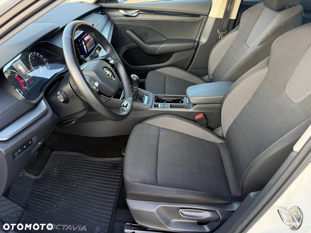 Skoda Octavia 1.5 TSI ACT Ambition - 6