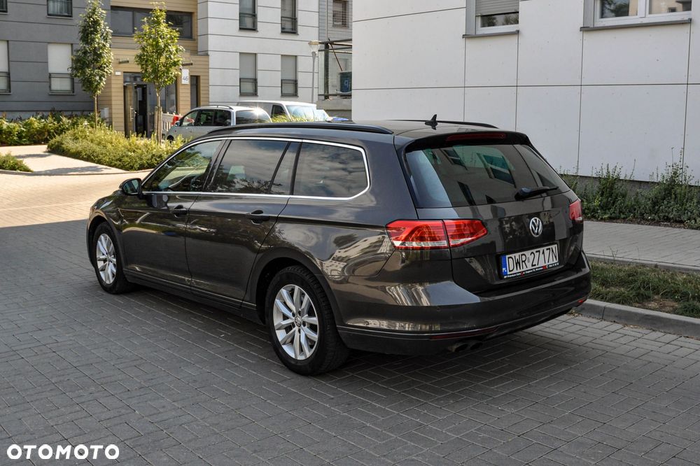 Volkswagen Passat - 3