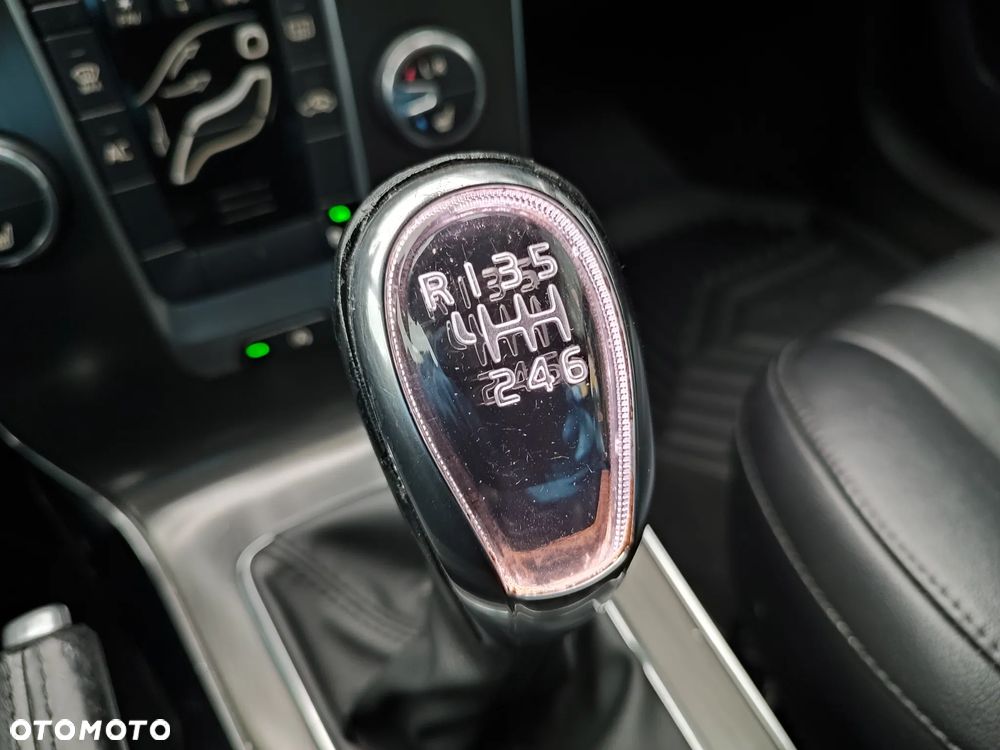 Volvo V40 T2 Summum - 20