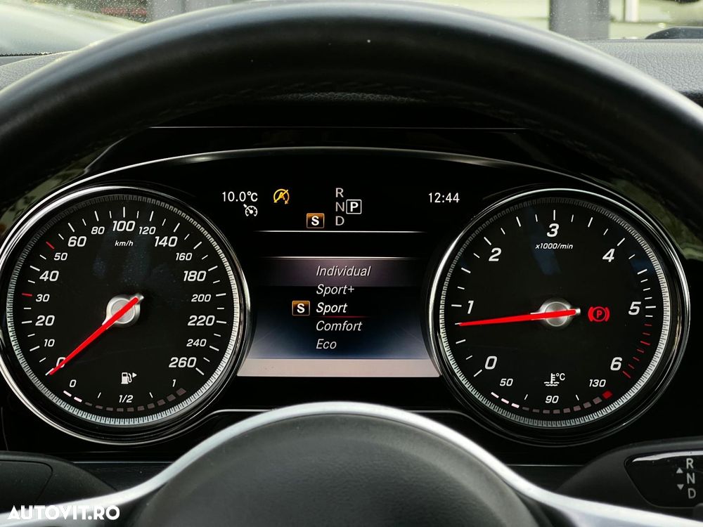 Mercedes-Benz E - 22