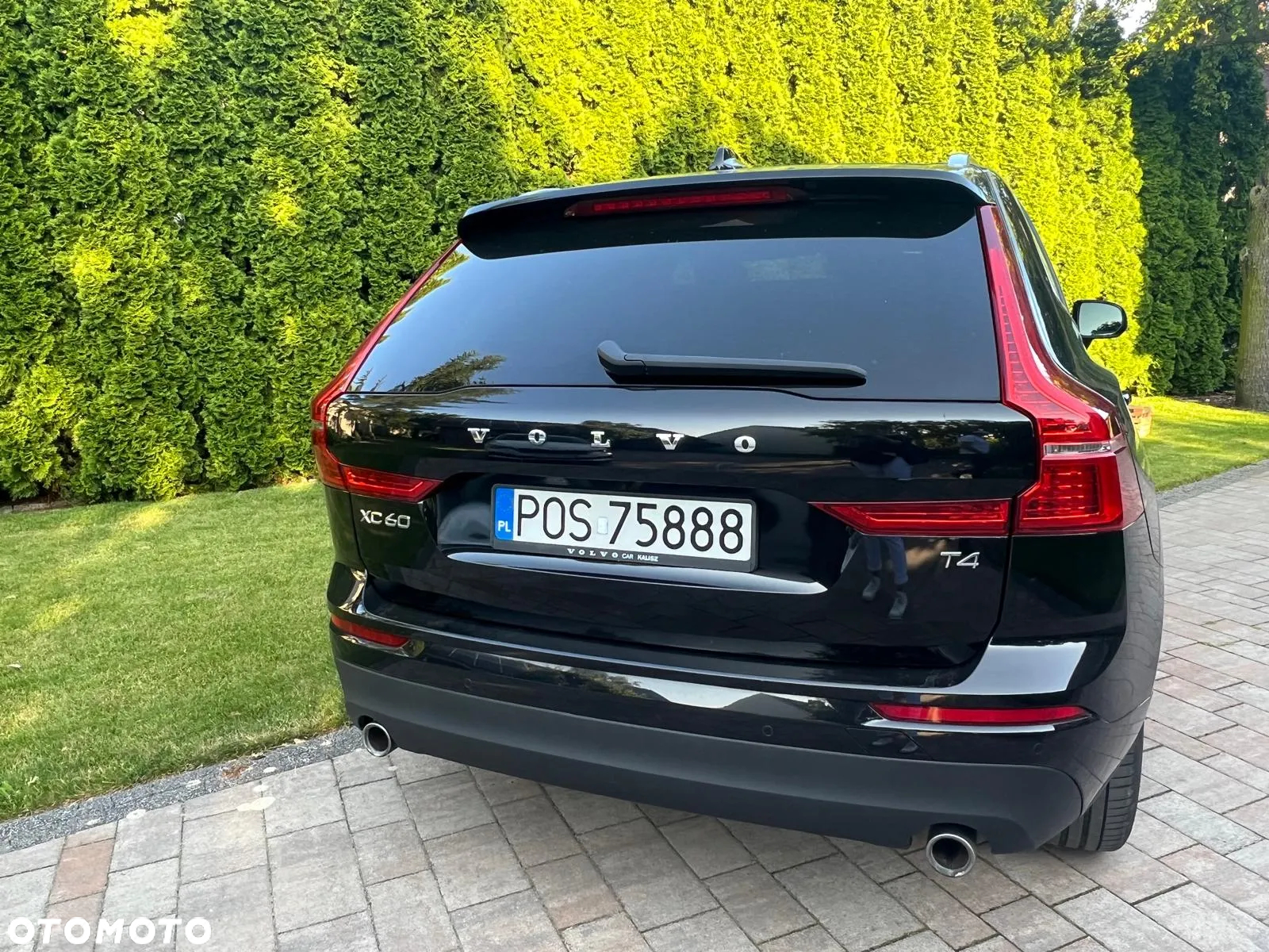 Volvo XC 60 T4 Momentum - 4