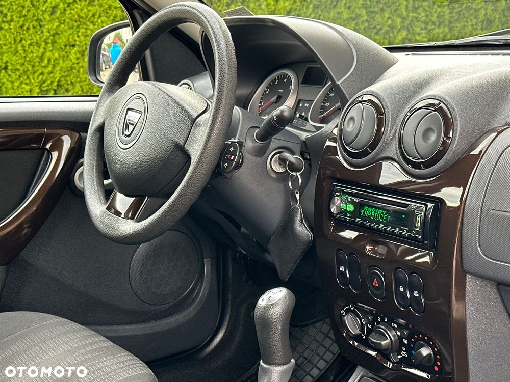 Dacia Duster 1.6 16V 105 4x2 Prestige - 25