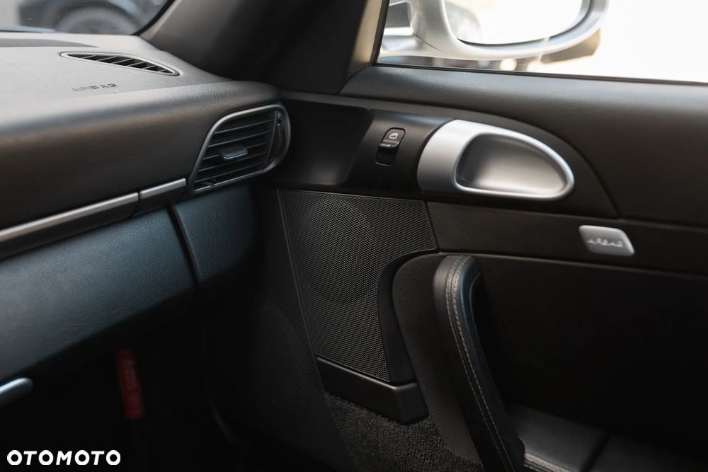 Porsche 911 Carrera Tiptronic S - 22