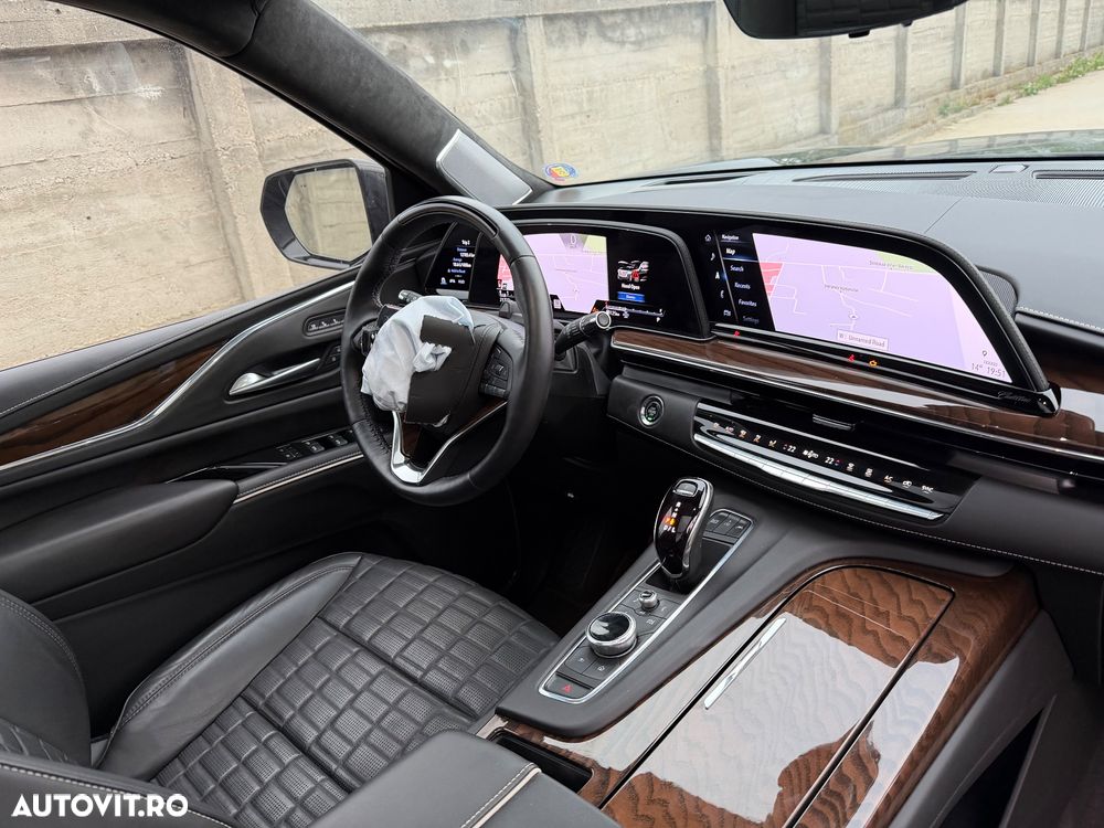 Cadillac Escalade - 11