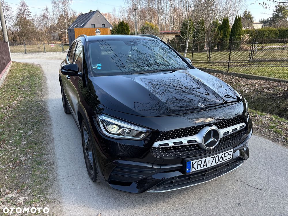 Mercedes-Benz GLA 200 7G-DCT AMG Line - 2