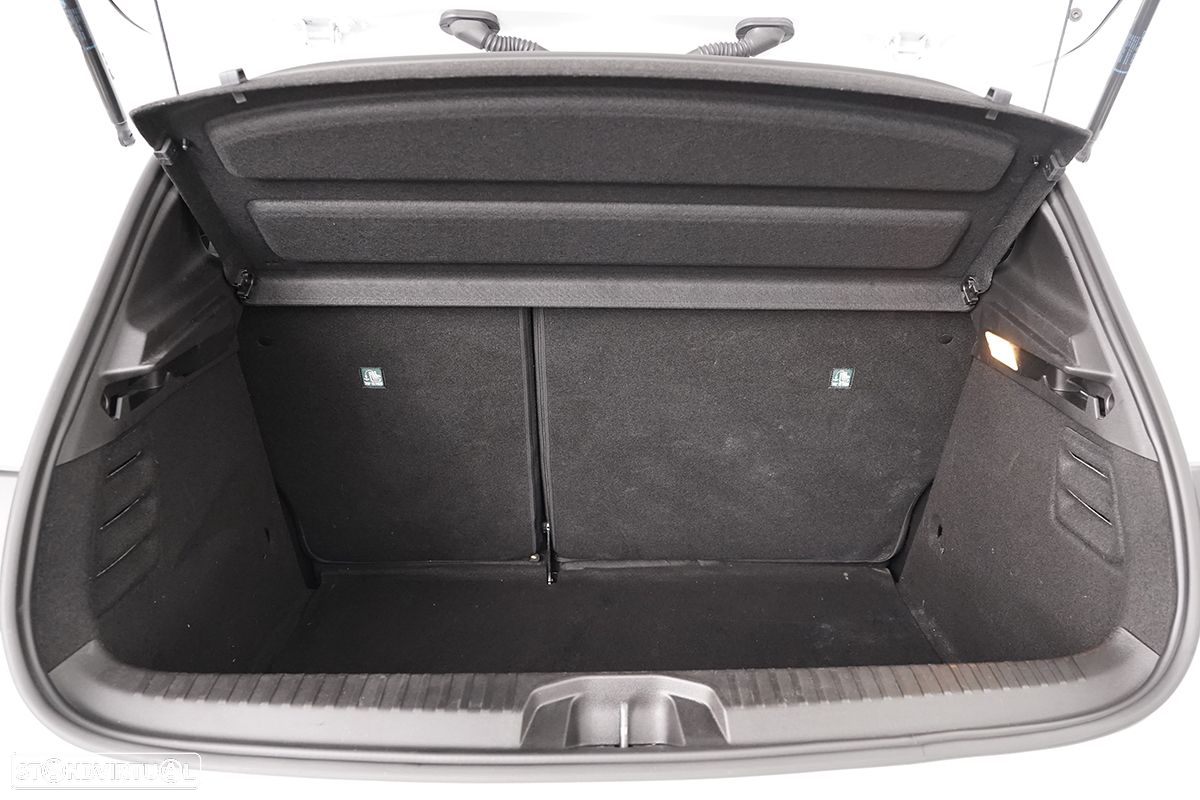 Renault Clio 1.0 TCe Techno Bi-Fuel - 25
