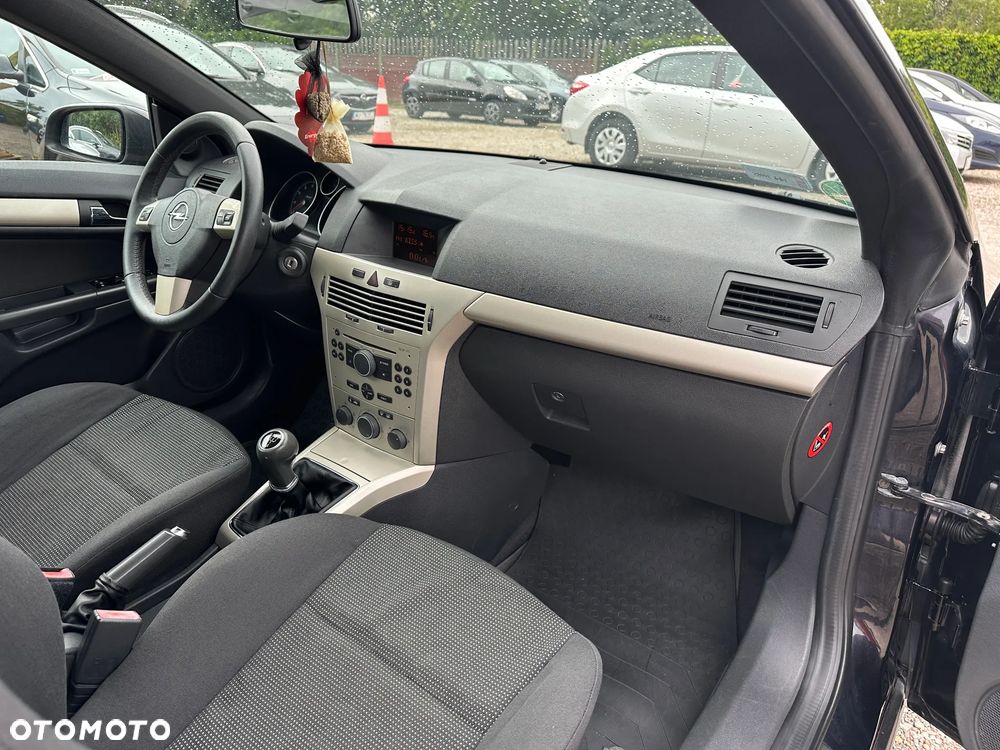 Opel Astra - 24