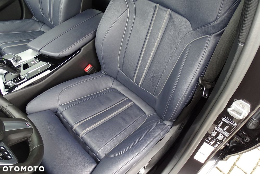 BMW Seria 5 520d xDrive MHEV Sport Line sport - 20