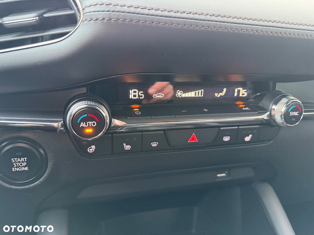 Mazda 3 SKYACTIV-G 2.0 M-Hybrid - 22