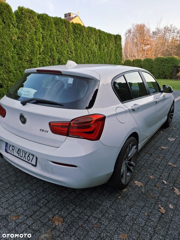 BMW Seria 1 116i - 8