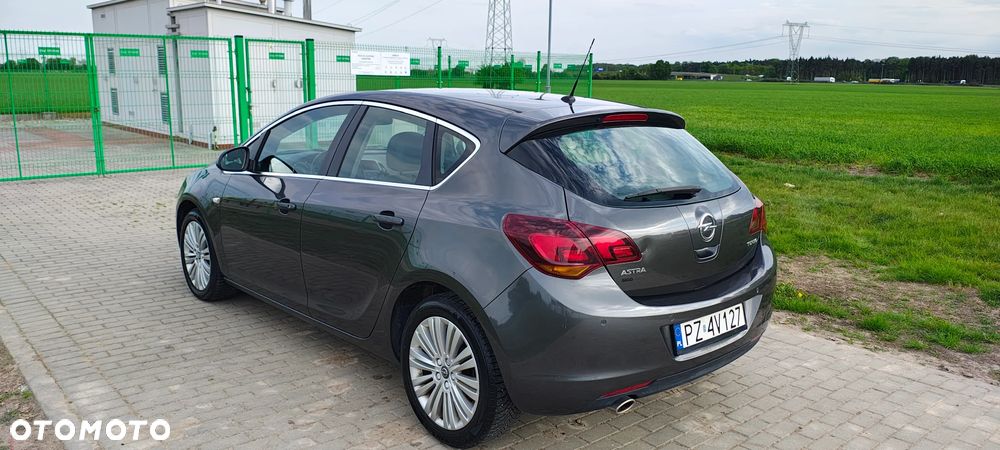 Opel Astra 1.4 Turbo - 4