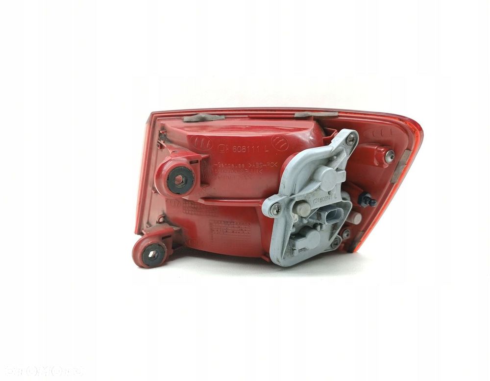 LAMPA LEWA TYLNA TYŁ AUDI A6 C7 KOMBI 4G9945095 - 4
