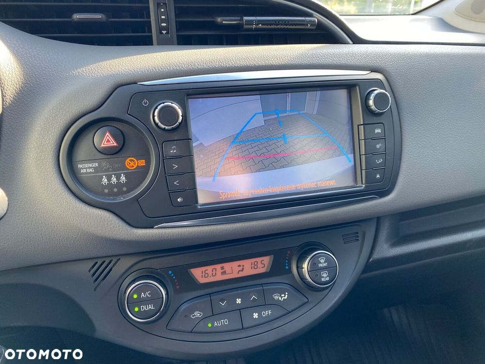 Toyota Yaris - 18