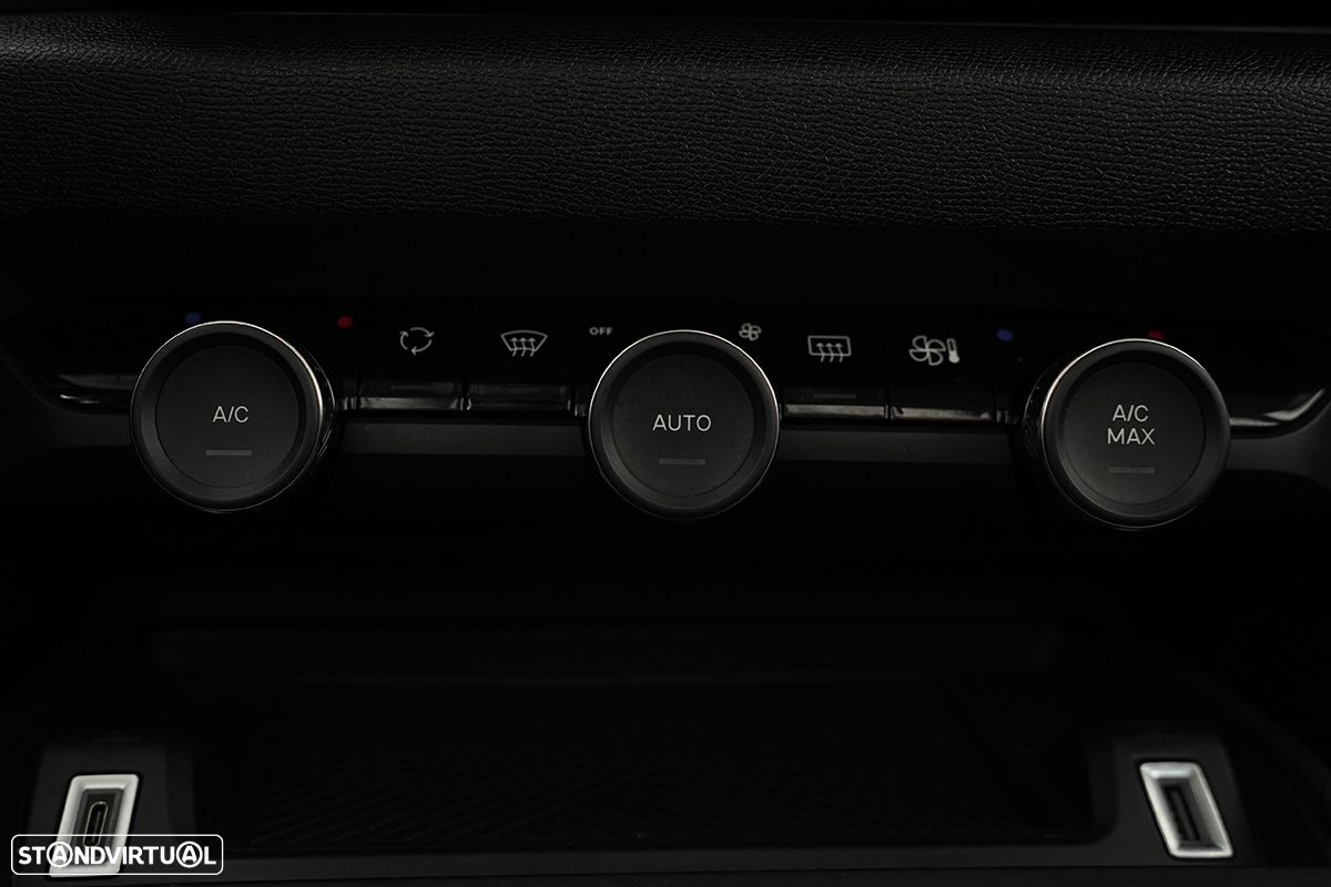 Citroën C4 1.2 PureTech Plus - 13