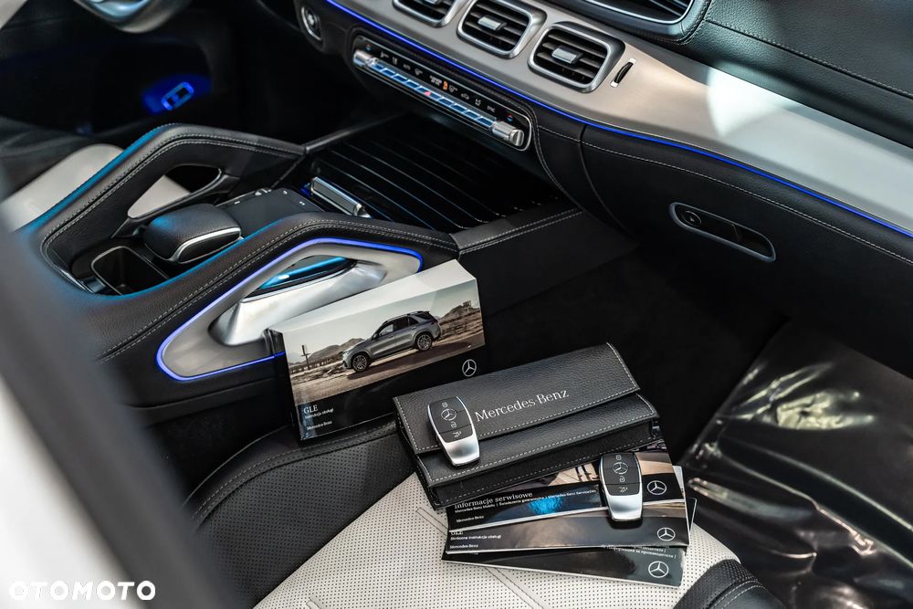 Mercedes-Benz GLE 400 d 4Matic 9G-TRONIC AMG Line - 39