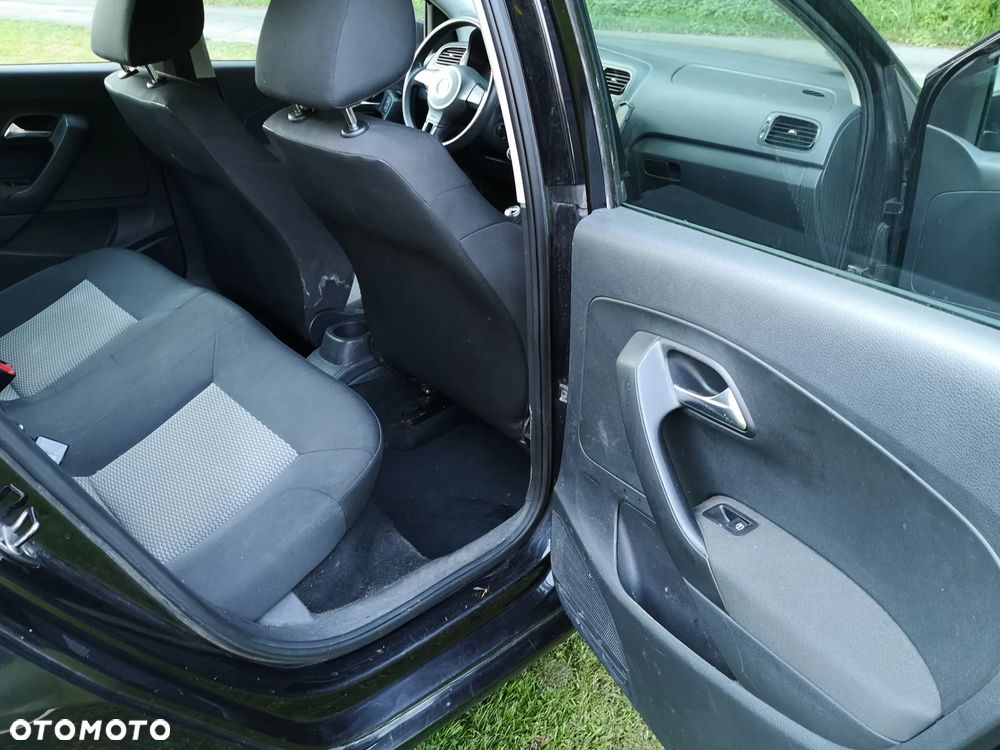 Volkswagen Polo 1.6 TDI DPF Highline - 6