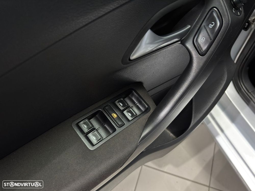 VW Polo 1.0 (Blue Motion ) Trendline - 18