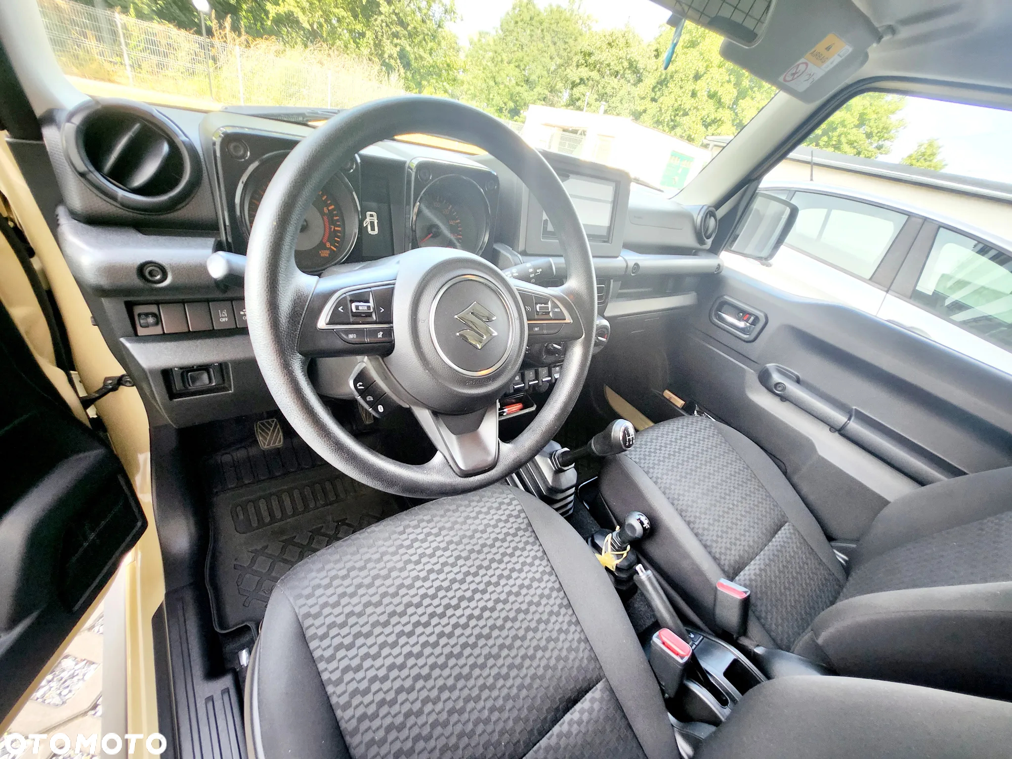 Suzuki Jimny - 10