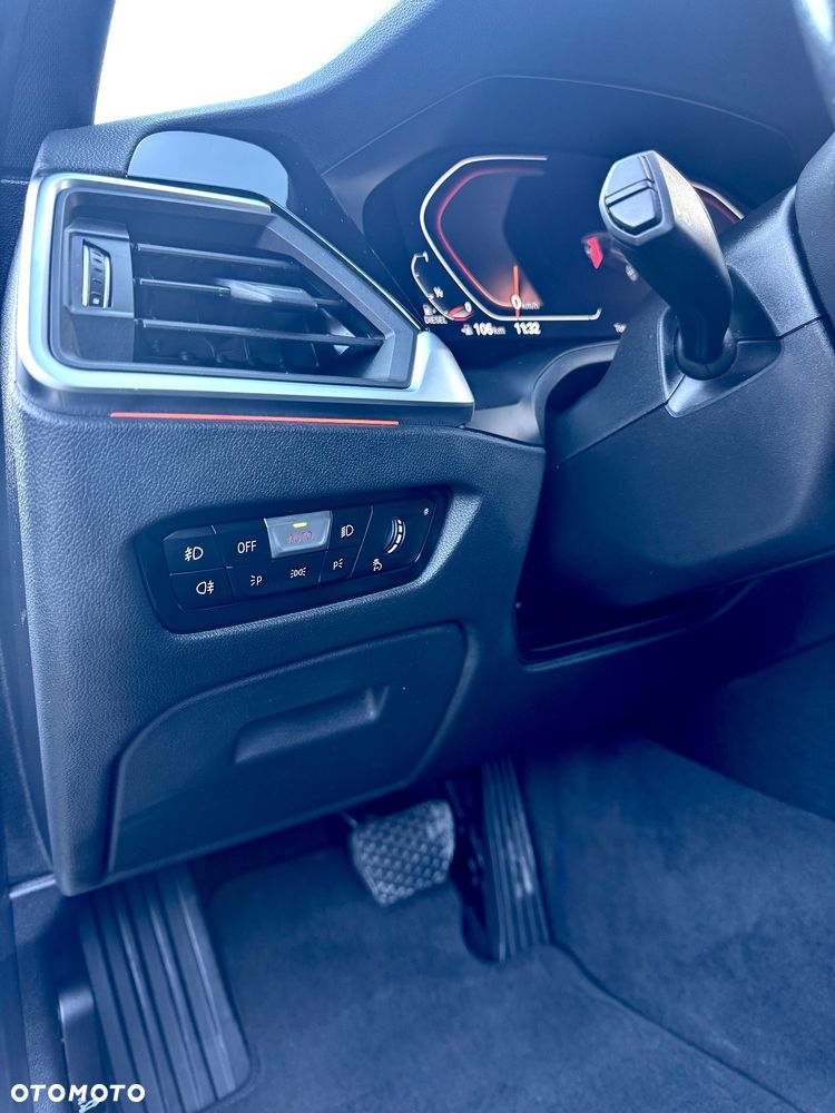 BMW Seria 3 330d xDrive MHEV Luxury Line - 16