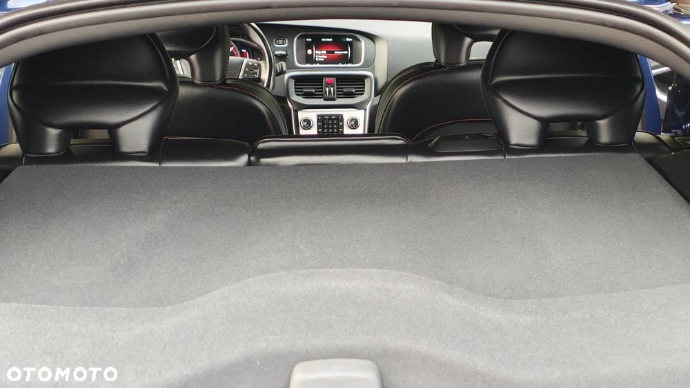 Volvo V40 D2 Ocean Race - 23