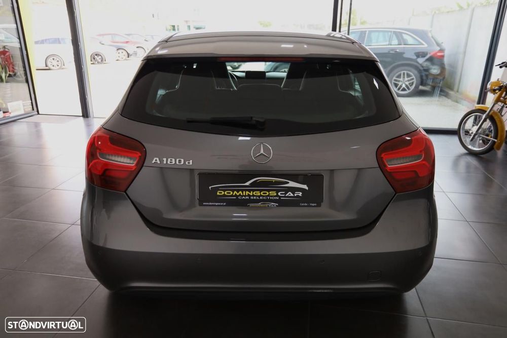 Mercedes-Benz A 180 - 6