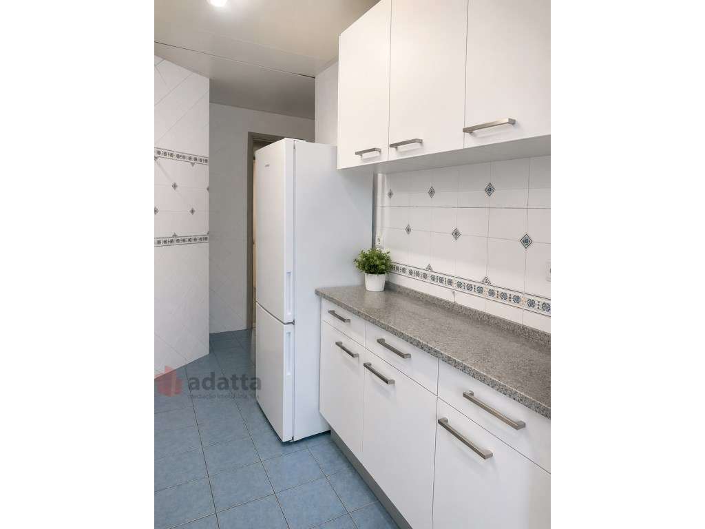 Quarto com Casa de Banho Privativa para Arrendar em Coimbra
Rua Fi... - Grande imagem: 5/10